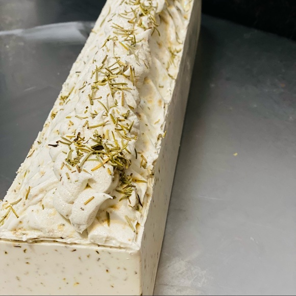🌱Rosemary Mint Goat Milk & Cream Essential Lather - Picture 4 of 6